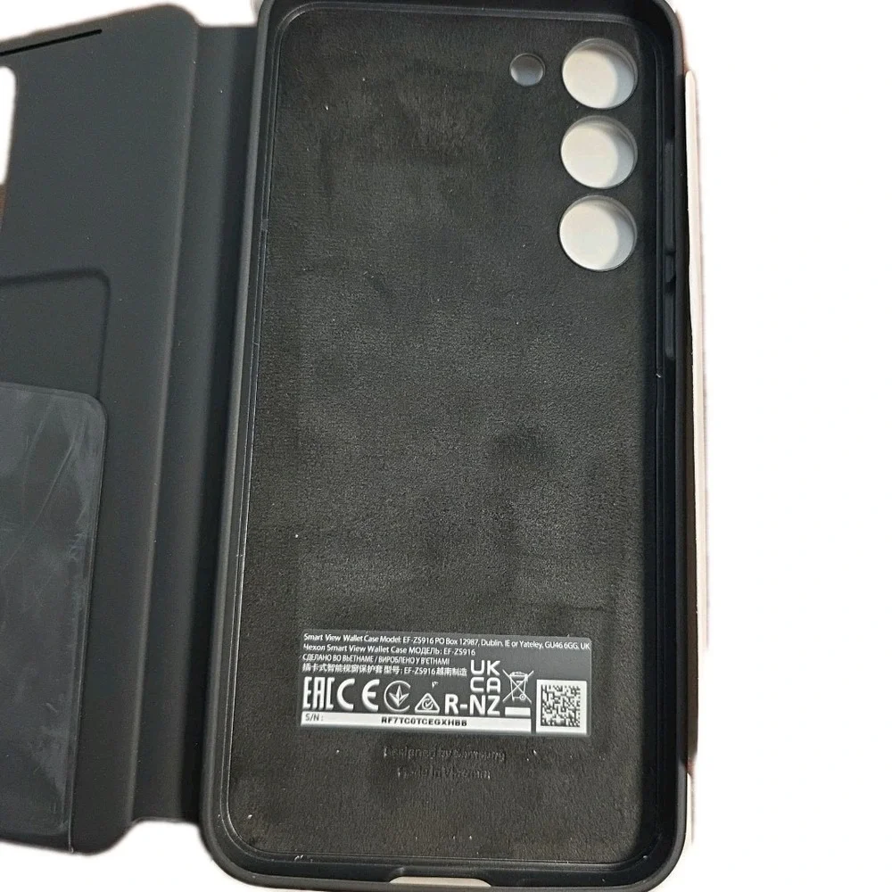 SAMSUNG S-View Wallet Case for Galaxy S23+ in Black - Openbox